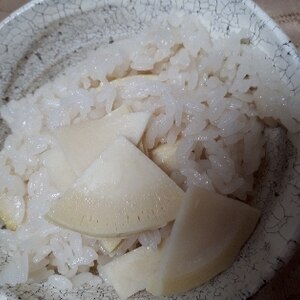 簡単なのに上品なお味のたけのこご飯♪